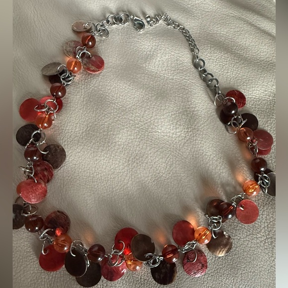 Elegant Red and Orange Shell Necklace - Picture 1 of 5